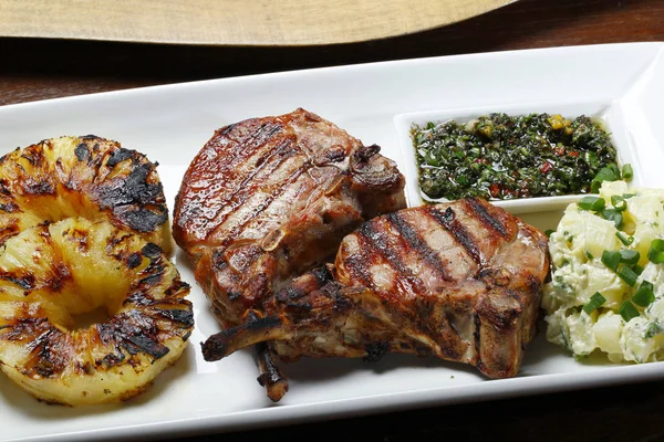 Costillas de cordero asadas — Foto de Stock