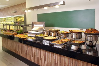 Self Servis Restoran, farklı yemekler görünümünü