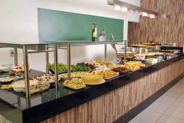 Self Servis Restoran, farklı yemekler görünümünü