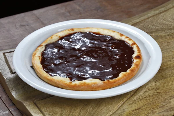 Pizza Deliciosa Com Creme Chocolate — Fotografia de Stock