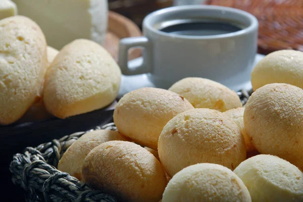 Pão Queijo Recentemente Apoiado Café Manhã Vista Perto — Fotografia de Stock