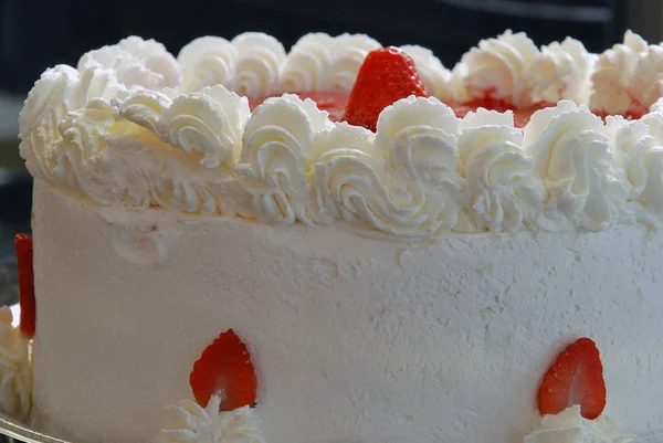 Вкусный Торт Клубникой — стоковое фото