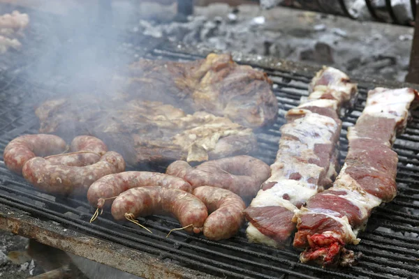 Sortimento Salsichas Churrasco Carne Diferente Grelha — Fotografia de Stock