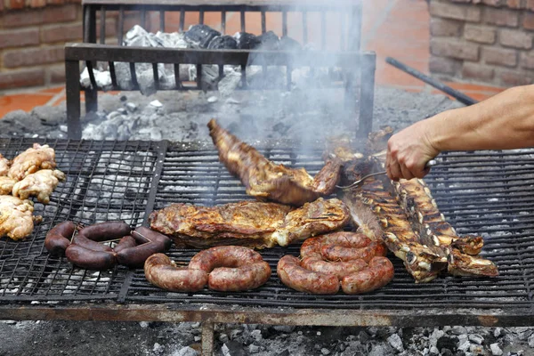Assortimento Salsicce Barbecue Diverse Carni Alla Griglia — Foto Stock