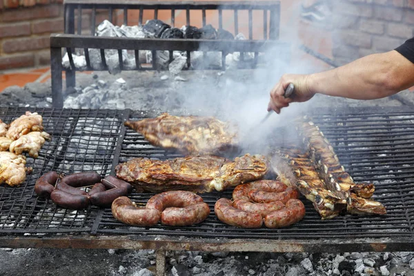 Assortimento Salsicce Barbecue Diverse Carni Alla Griglia — Foto Stock