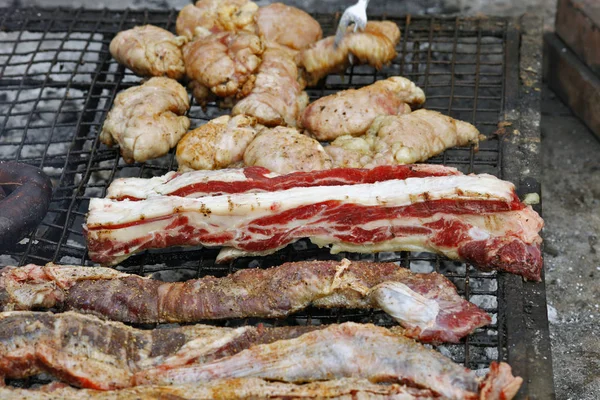 Surtido Embutidos Para Barbacoa Diferentes Carnes Parrilla —  Fotos de Stock