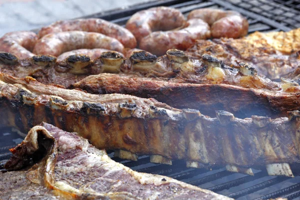 Sortimento Salsichas Churrasco Carne Diferente Grelha — Fotografia de Stock