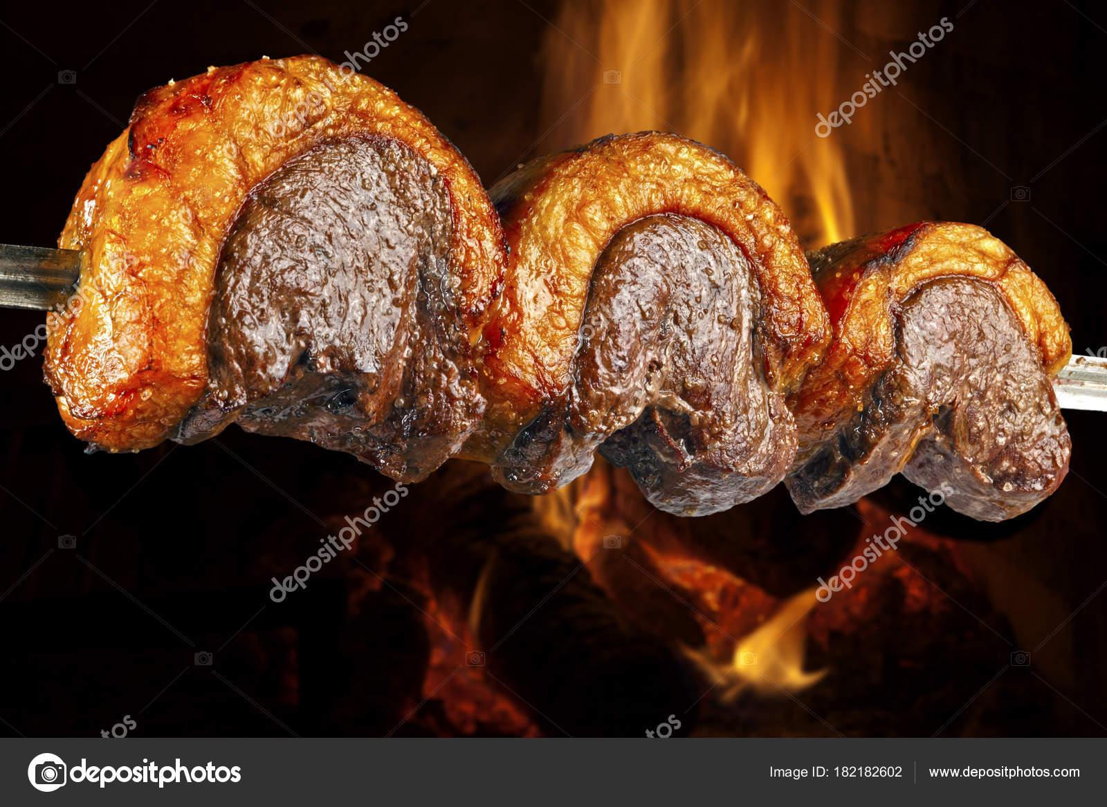 Picanha no espeto imagem de stock. Imagem de cozinhado - 60174573