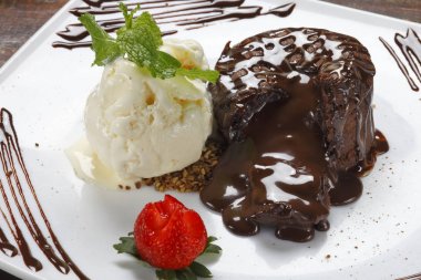 Petit pastamız dondurma ile