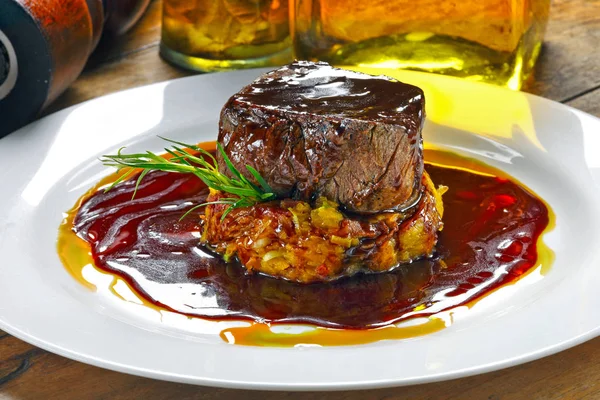 Filet Mignon Maker Con Salsa Legno — Foto Stock