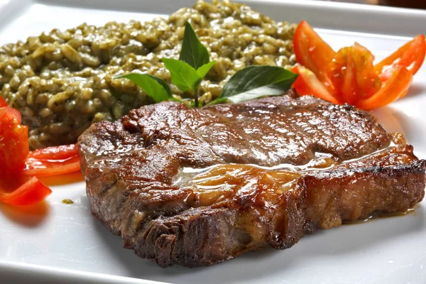 Filetsteak Mit Reis — Stockfoto