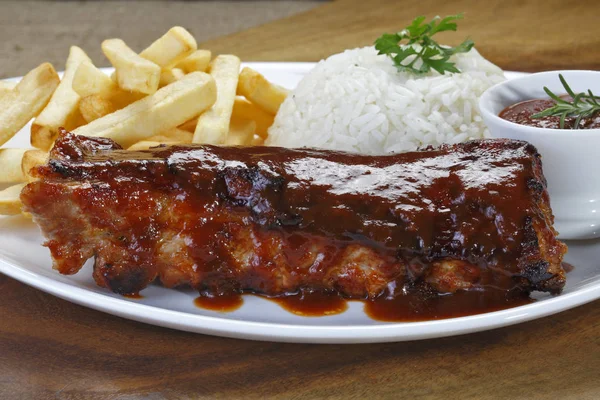 Varkensvlees Rib Met Barbecue Saus Garnituren — Stockfoto