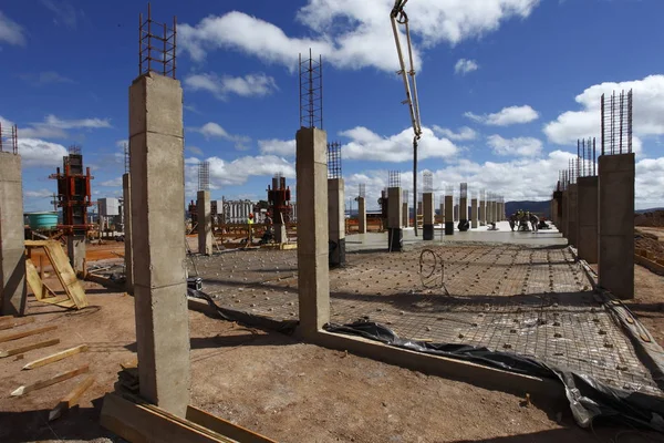 Industrieel Gebouw Bouwplaats Met Pilaren — Stockfoto