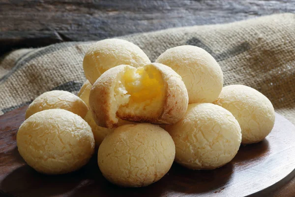 Vista Close Pão Queijo Acabado Assar — Fotografia de Stock