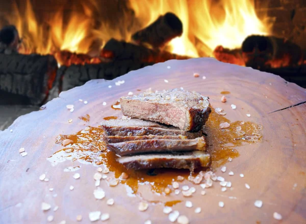 Picanha, tradicional corte brasileño de ternera — Foto de Stock