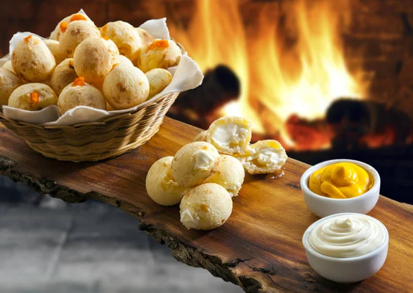 Snack brasileño, pan de queso tradicional —  Fotos de Stock