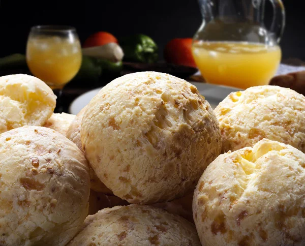 Spuntino brasiliano, pane tradizionale al formaggio — Foto Stock