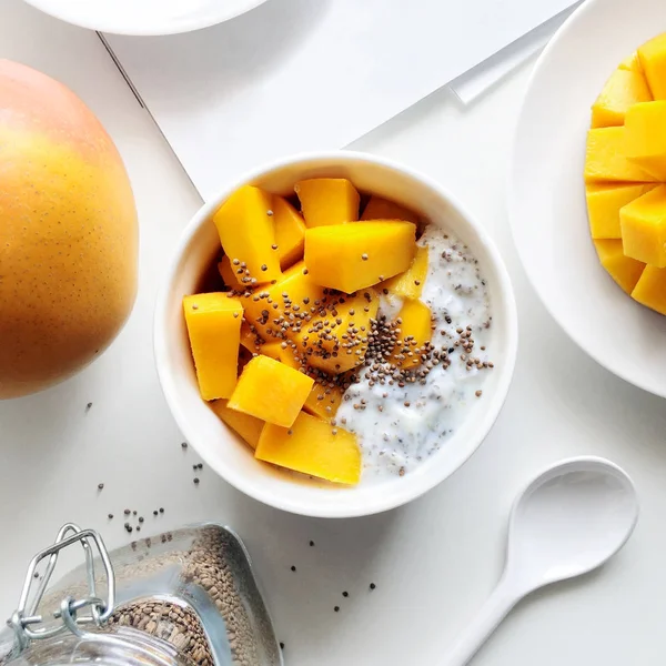R2e2 mango yoğurt