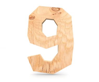 Dekoratif ahşap alfabe sayısı dokuz simgesi - 9. 3D render illüstrasyon. Beyaz arka plan üzerinde izole