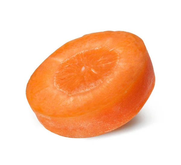 Rebanada de zanahoria aislada en blanco — Foto de Stock