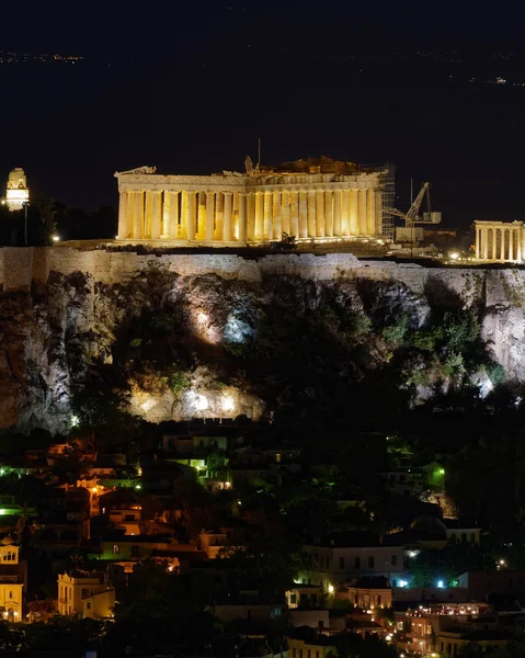 Atene Grecia, veduta notturna del Partenone e di Plaka — Foto Stock