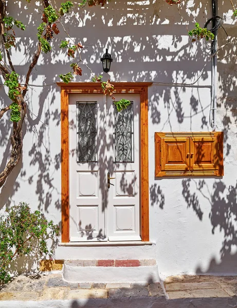 Grèce, porte vintage en bois — Photo