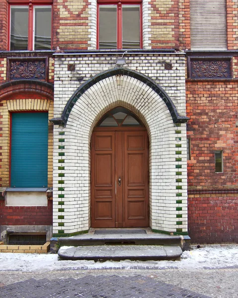 Berlim Alemanha Entrada Casa Colorida Vintage Porta Arqueada — Fotografia de Stock