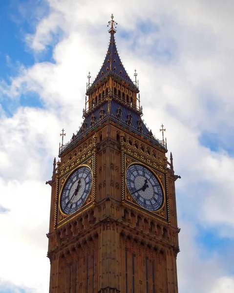 Big Ben Věž Zatažené Obloze Londýn — Stock fotografie