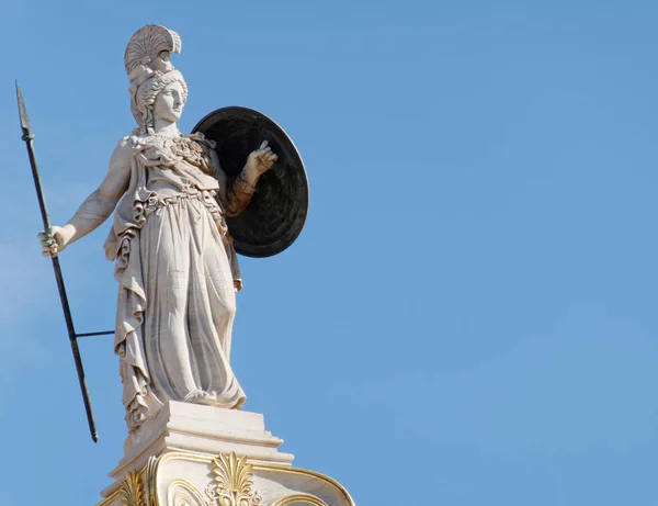 Estatua Atenea Sobre Fondo Azul Del Cielo Antigua Gosa Griega —  Fotos de Stock