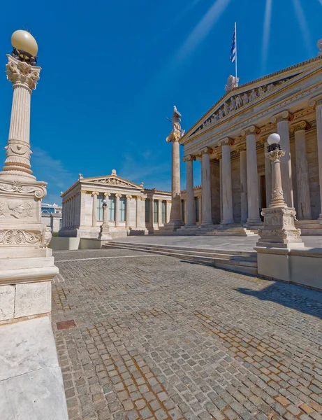 Athens Griechenland Die Nationale Akademie Unter Kristallklarem Blauen Himmel Mit — Stockfoto