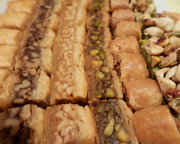 Baklava Andere Smakelijke Midle Oost Snoepjes Close Sterke Bokeh — Stockfoto