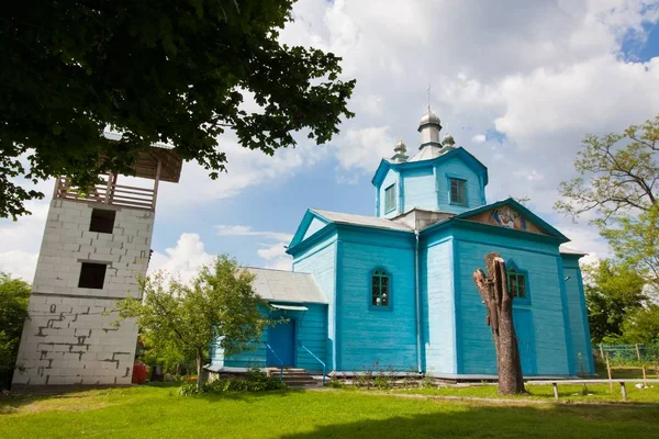 Prybuzke Ukraine 2019 Vue Cimetière Avec Assomption Mère Dieu Église — Photo