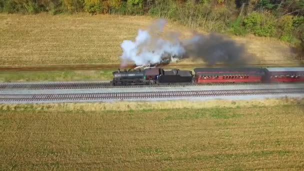 Drone Flight Steam Engine Train Blowing Smoke Pennsylvania Countryside Usa — Vídeo de Stock