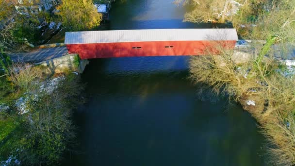 Luftaufnahme Einer Überdachten Brücke Lancaster County Pennsylvania Aus Der Sicht — Stockvideo