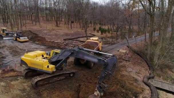 Vista Aérea Construcción Los Pies Para Puente Cubierto Movido Visto — Vídeos de Stock