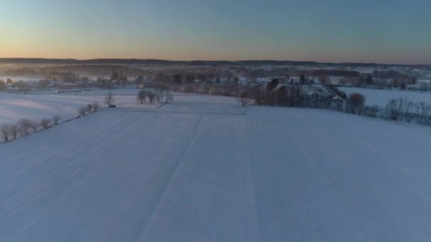 Вид Воздуха Рассвет Ранним Утром После Падения Снега Ферме Амишей — стоковое видео