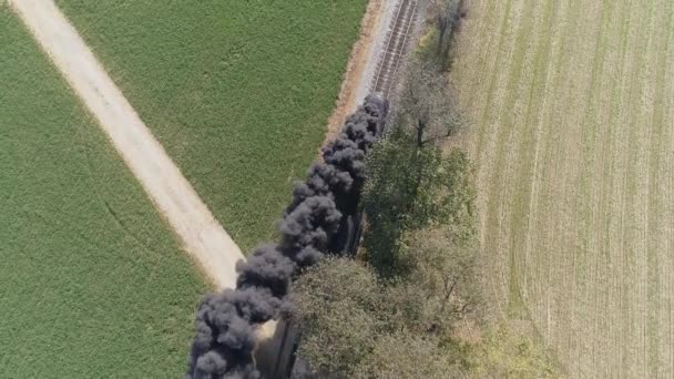 Vista Aérea Sobre Cabeza Una Antigua Locomotora Vapor Restaurada Que — Vídeo de stock