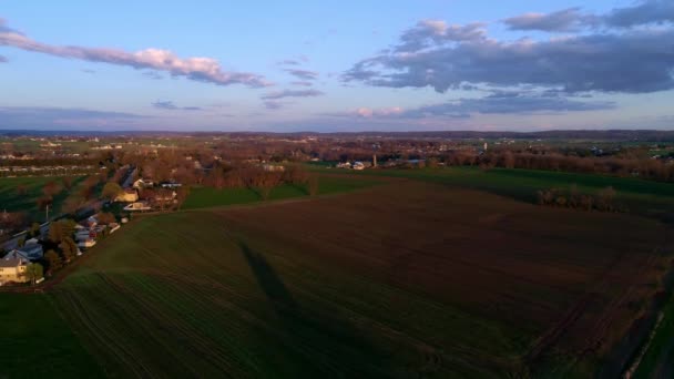 Vue Aérienne Heure Dorée Surplombant Les Terres Agricoles Pennsylvanie Avec — Video