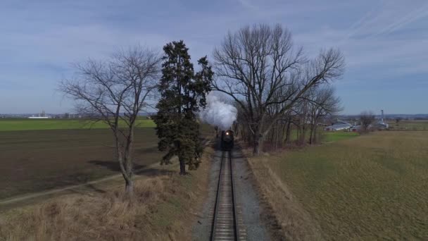 Vue Aérienne Une Locomotive Vapeur Restaurée Voitures Particulières Circulant Dans — Video