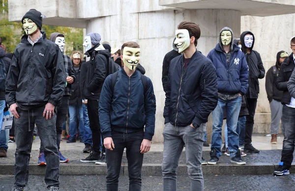 Anonieme demonstratie in Amsterdam, Nederland — Stockfoto