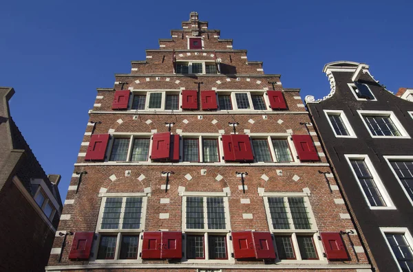 Casas históricas em Amsterdam — Fotografia de Stock