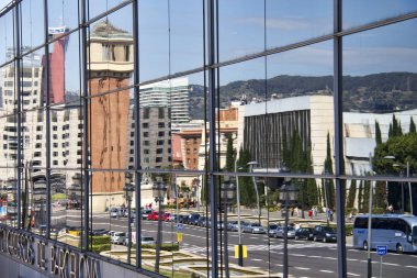 Barcelona yansıma, İspanya