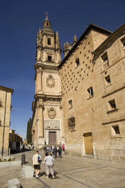 Turisté v Salamanca, Španělsko — Stock fotografie