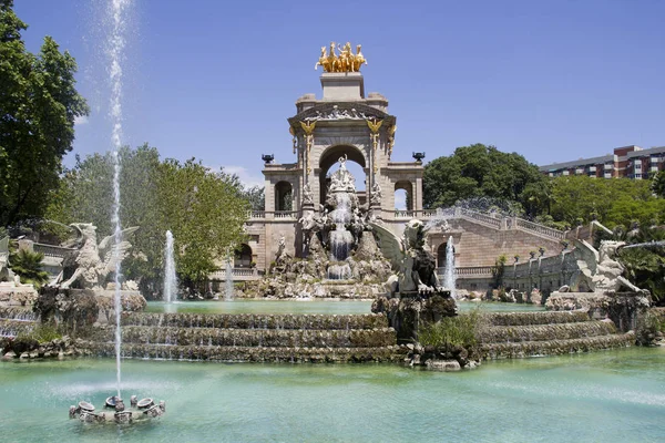 Fontein in barcelona — Stockfoto