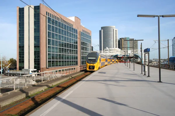 Moderner Bahnhof — Stockfoto