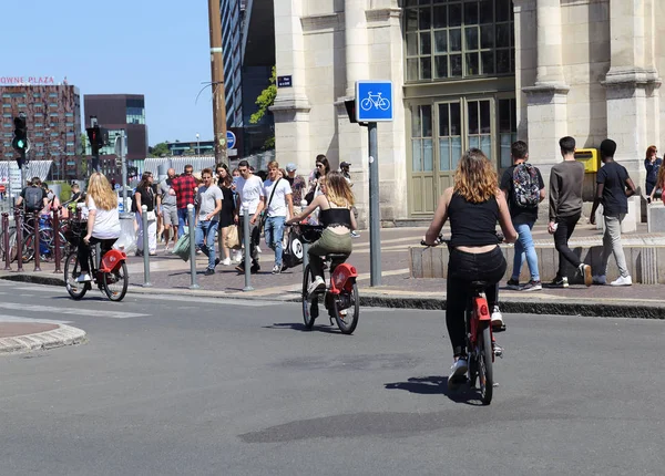 Сосна, палала на напрокат велосипеди у Франції — стокове фото