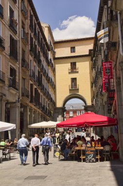 Madrid, İspanya kafelerde insanlar