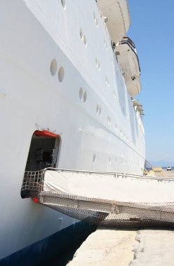 İskeleden Rodos, Yunanistan