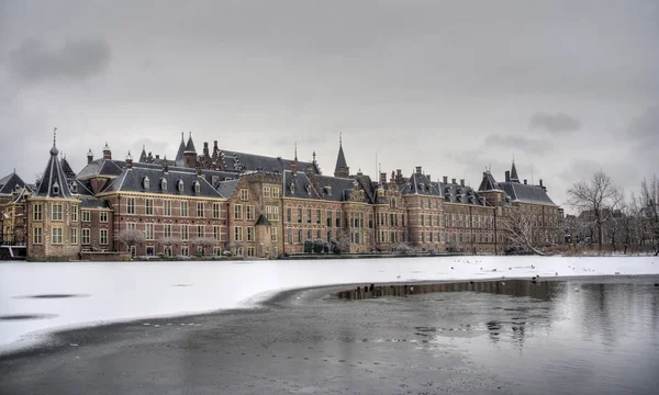 Nizozemský parlament v zimě — Stock fotografie