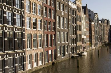 amsterdam'ın tarihi binalar
